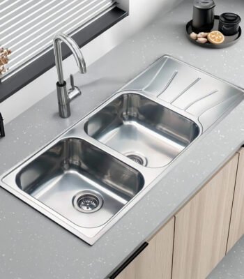 Close-up of Reginox Diplomat 30 Lux Stainless Steel Sink Bowl