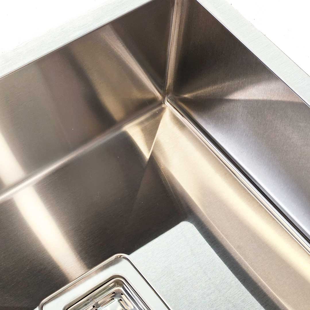 Close-up of Carysil Stainless Steel Kitchen Sink Cordro R10 21x18 with 10mm radius corners